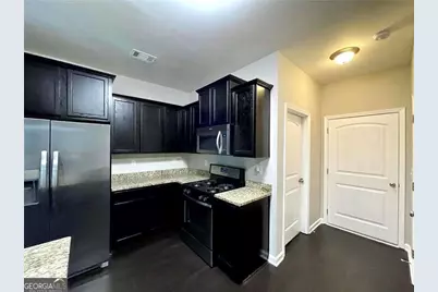 6926 Golden Bud Lane, Flowery Branch, GA 30542 - Photo 7