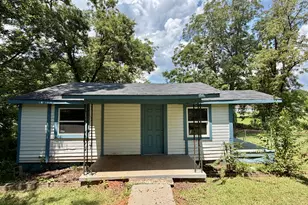 106 Easy St, Lagrange, GA 30240 - Photo 1