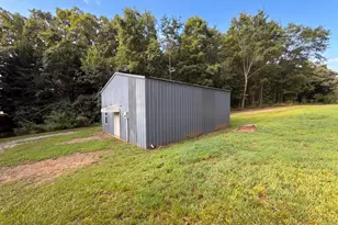 98 E B Rd, Cleveland, GA 30528 - Photo 97