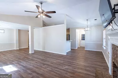 305 Bradford Court, Auburn, GA 30011 - Photo 7