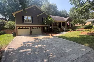 2759 Lanier Dr, Snellville, GA 30078 - Photo 1