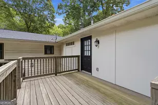 2661 NE Sheila Ln NE, Marietta, GA 30062 - Photo 9