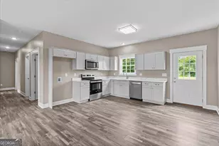 2442 SW Brown Bridge Rd, Dalton, GA 30721 - Photo 1