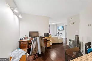 795 Hammond Dr, Atlanta, GA 30328 - Photo 9