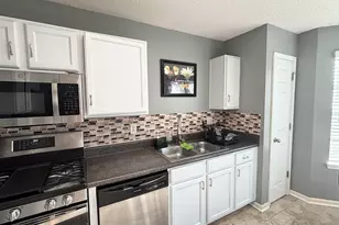 10769 James Dr, Jonesboro, GA 30238 - Photo 15
