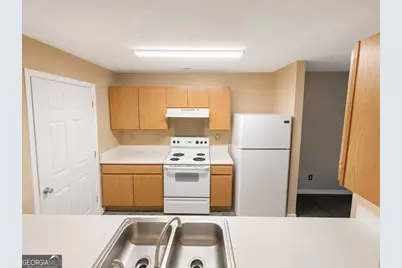 10301 Fairington Ridge Circle #10301, Lithonia, GA 30038 - Photo 3