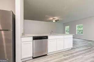 393 Sand Dune Way, Conyers, GA 30013 - Photo 15