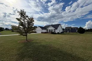 101 Slate Dr, Griffin, GA 30224 - Photo 3