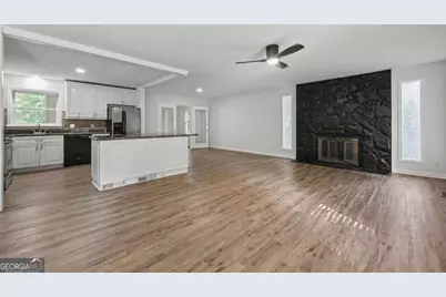 3909 Valley Brook Road, Snellville, GA 30039 - Photo 9
