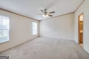 437 Burkhalter Cir, Claxton, GA 30417 - Photo 11