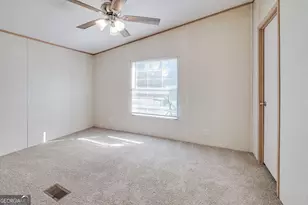 437 Burkhalter Cir, Claxton, GA 30417 - Photo 17