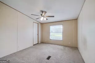 437 Burkhalter Cir, Claxton, GA 30417 - Photo 15