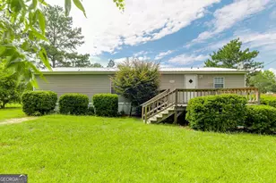 437 Burkhalter Cir, Claxton, GA 30417 - Photo 19