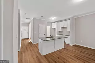 2834 Laurel Ridge Cir, East Point, GA 30344 - Photo 7