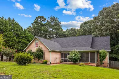 124 Foxdale Drive, Lagrange, GA 30240 - Photo 1