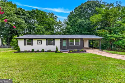 106 Sir Lancelot Avenue, Lagrange, GA 30241 - Photo 1