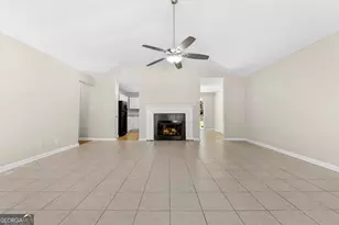 220 Splitwood Ln, Fairburn, GA 30213 - Photo 5