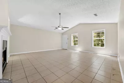 220 Splitwood Lane, Fairburn, GA 30213 - Photo 9