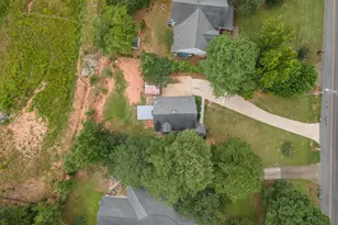 103 Collier St, Hogansville, GA 30230 - Photo 3