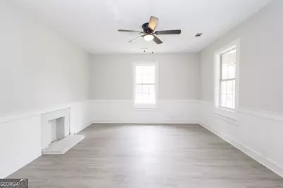 218 W Chappell Street, Griffin, GA 30223 - Photo 3