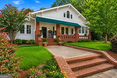359 E Tugalo Street, Toccoa, GA 30577 - Photo 1