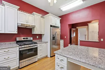 359 E Tugalo Street, Toccoa, GA 30577 - Photo 25