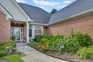 2554 Cedar Way, Loganville, GA 30052 - Photo 3