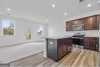 1512 Parks Edge Lane NW, Atlanta, GA 30318 - Photo 5