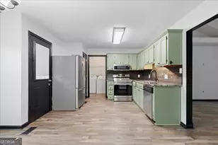 506 Howard St, Byron, GA 31008 - Photo 11