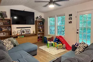 115 Summer Ln, Nicholson, GA 30565 - Photo 3