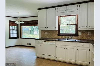 5433 Wydella Road SW, Lilburn, GA 30047 - Photo 15