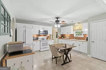 1512 Cardinal Lane, Winder, GA 30680 - Photo 5