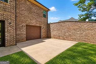 450 Ashley Glen Dr, Williamson, GA 30292 - Photo 3