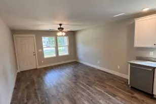 210 Maret St, Hartwell, GA 30643 - Photo 5