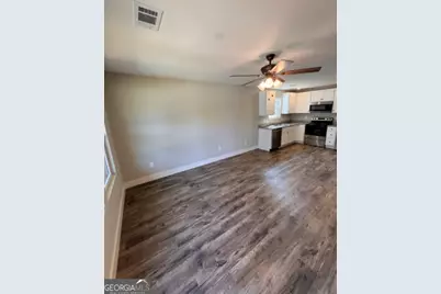 210 Maret Street, Hartwell, GA 30643 - Photo 3