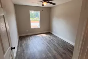 210 Maret St, Hartwell, GA 30643 - Photo 11