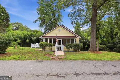 407 Cedar Avenue, Demorest, GA 30535 - Photo 1
