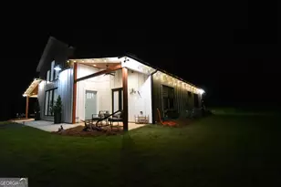 925 Bear Creek Marina Rd, Mansfield, GA 30055 - Photo 11
