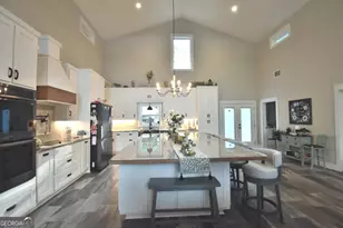 925 Bear Creek Marina Rd, Mansfield, GA 30055 - Photo 5