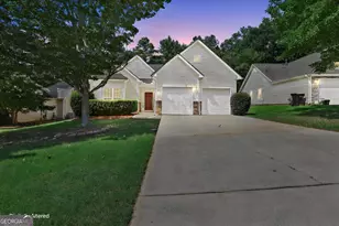 35 Bedford Park Dr, Newnan, GA 30263 - Photo 3
