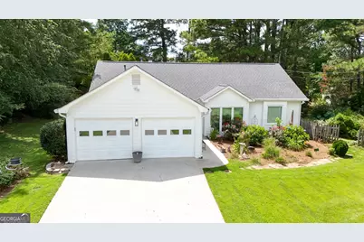 1215 Brookton Drive, Dacula, GA 30019 - Photo 3