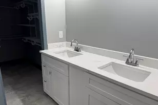 1555 W Poplar St, Griffin, GA 30224 - Photo 5