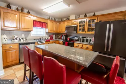 109 Laketrail Drive, Griffin, GA 30223 - Photo 5