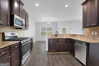 6740 Oak Hill Place, Fairburn, GA 30213 - Photo 13