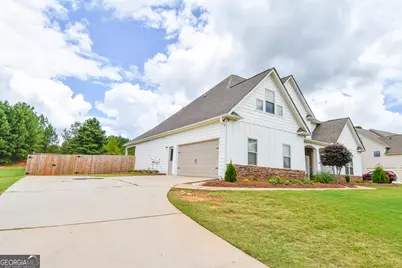 383 Walden Pond Way, Senoia, GA 30276 - Photo 7