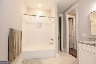 417 W 32nd St, Savannah, GA 31401 - Photo 23