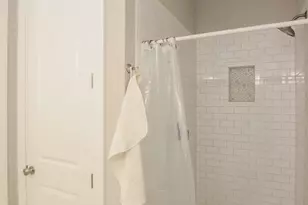 417 W 32nd St, Savannah, GA 31401 - Photo 13
