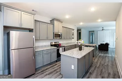 417 W 32nd Street, Savannah, GA 31401 - Photo 9
