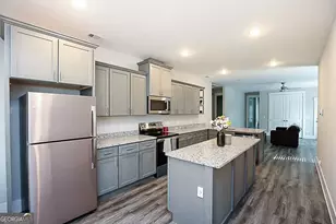 417 W 32nd St, Savannah, GA 31401 - Photo 9