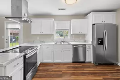 605 Honeysuckle Lane, Statesboro, GA 30458 - Photo 13